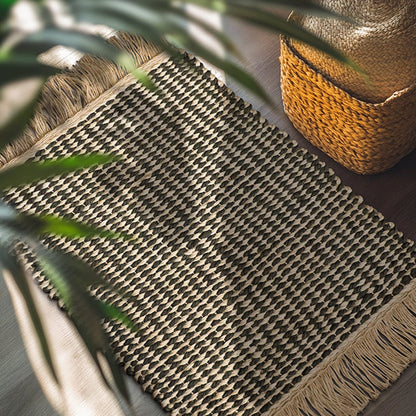 Chunky Woven Jute Rug – Reversible Double-Sided Fringe Rug for Bedroom and Entryway
