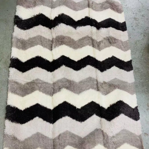 Faux Silk Wool Area Rug – Plush Reversible Rug for Living Room and Bedroom