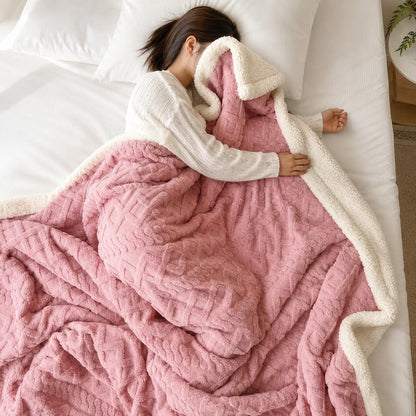 Warm Coral Fleece Throw Blanket – Lightweight Polyester Sofa Blanket