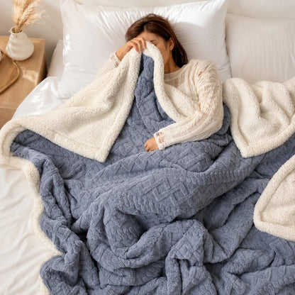 Warm Coral Fleece Throw Blanket – Lightweight Polyester Sofa Blanket
