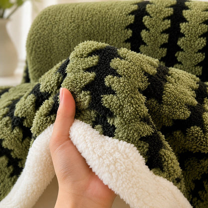 Cozy Flannel Throw Blanket – Lightweight Soft Velvet Portable Throw