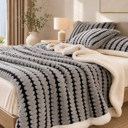 Cozy Flannel Throw Blanket – Lightweight Soft Velvet Portable Throw