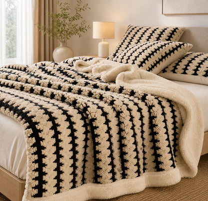 Cozy Flannel Throw Blanket – Lightweight Soft Velvet Portable Throw