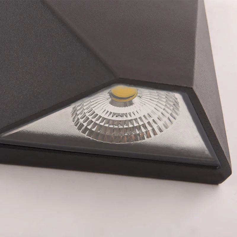 Modern Black LED Wall Light – 5W Waterproof Aluminum Outdoor Wall Lamp