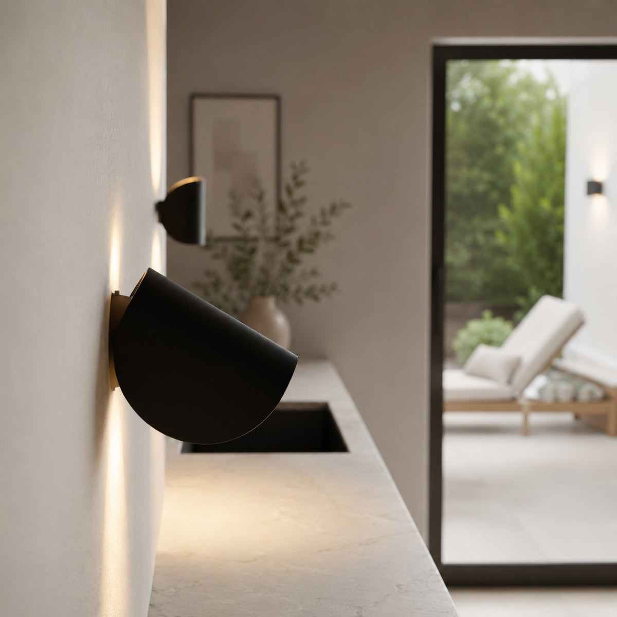 Up Down LED Wall Light | Dimmable Aluminum Indoor Sconce