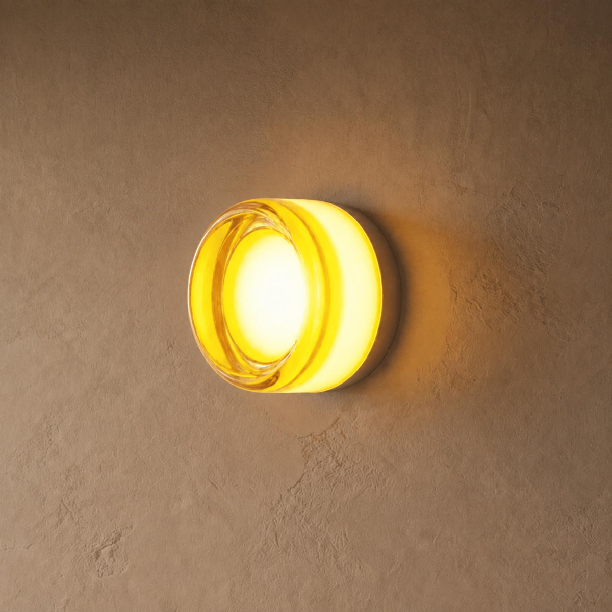 Circular Aluminum Wall Light | Minimalist Warm LED Sconce