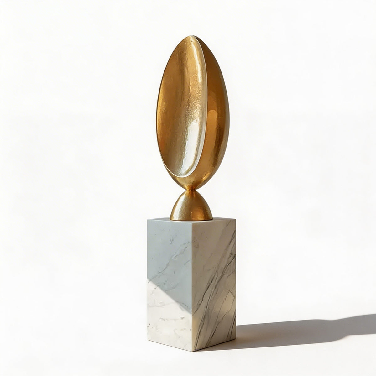 Abstract Balance Resin Sculpture – Minimalist Desk and Shelf Decor