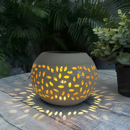 LumoPattern Solar Garden Light – Decorative Metal Lantern with Shadow Pattern Glow